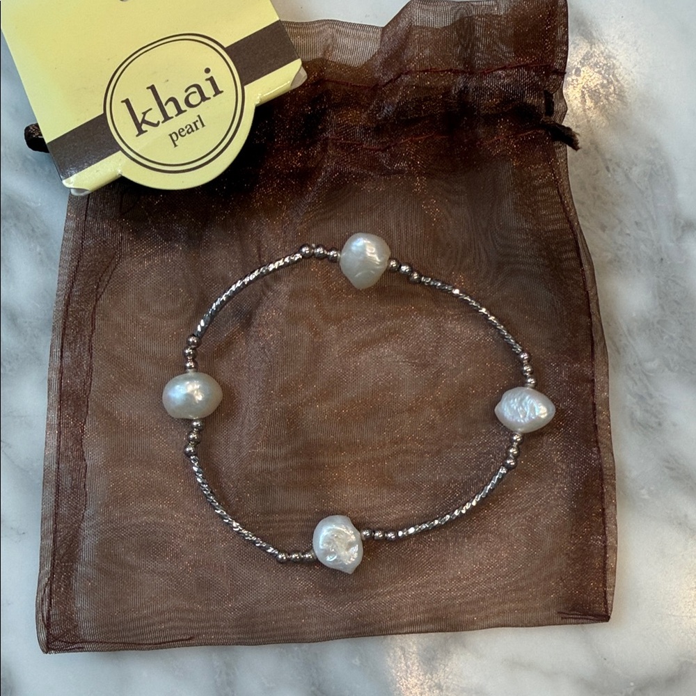 Silver Bracelet with White Pearls